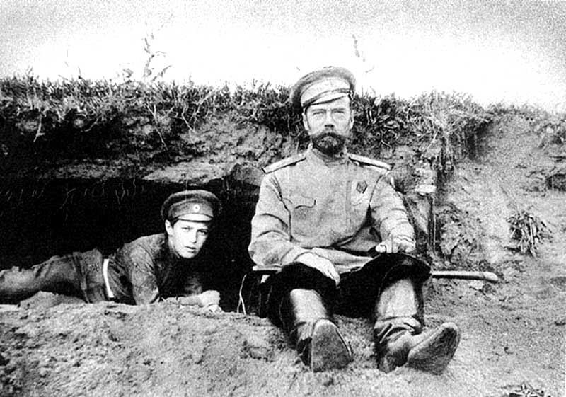 Царь с Царевичем в годы войны Царь с Царевичем в годы войны