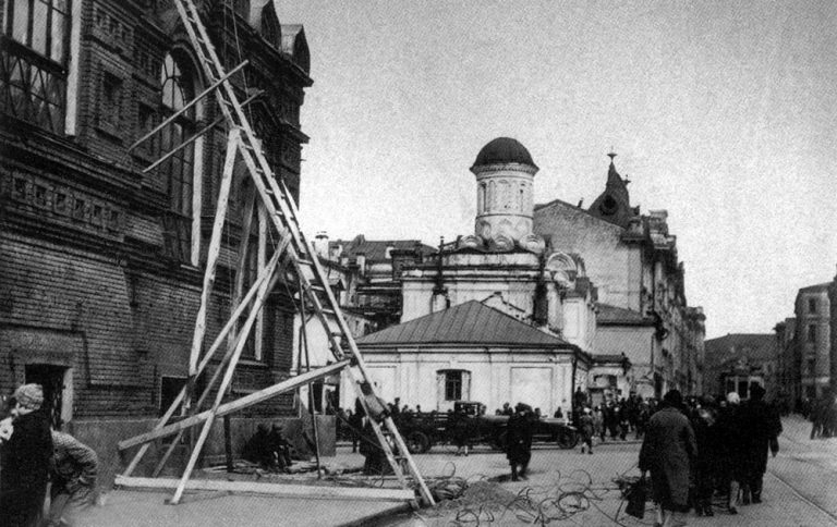 Казанский собор в Москве во времена СССР Казанский собор в Москве во времена СССР