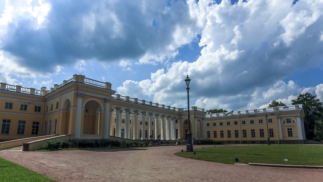 Александровский дворец Александровский дворец