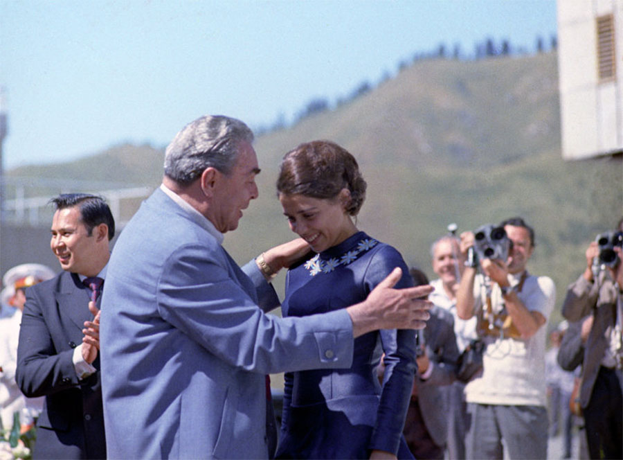 Ирина Роднина и Брежнев Ирина Роднина и Брежнев