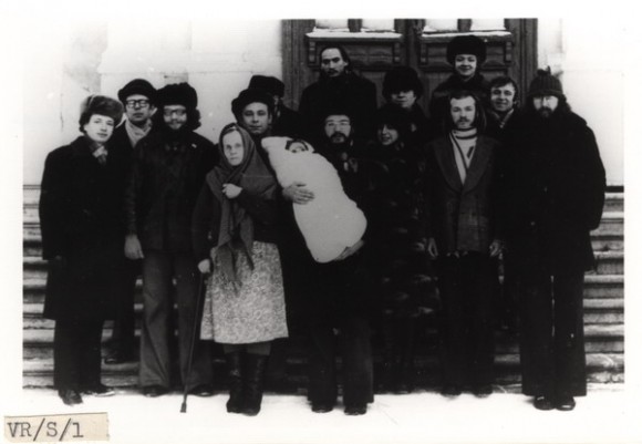 Гребнево. Вот так выглядела православная молодёжь в 1977 году. А.Щипков второй справа в первом ряду Гребнево. Вот так выглядела православная молодёжь в 1977 году. А.Щипков второй справа в первом ряду